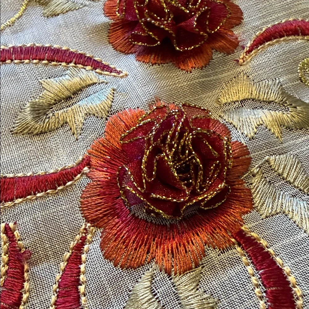 Square Embroidered 3D Floral Table runner Embroidered Floral Cream & Red New